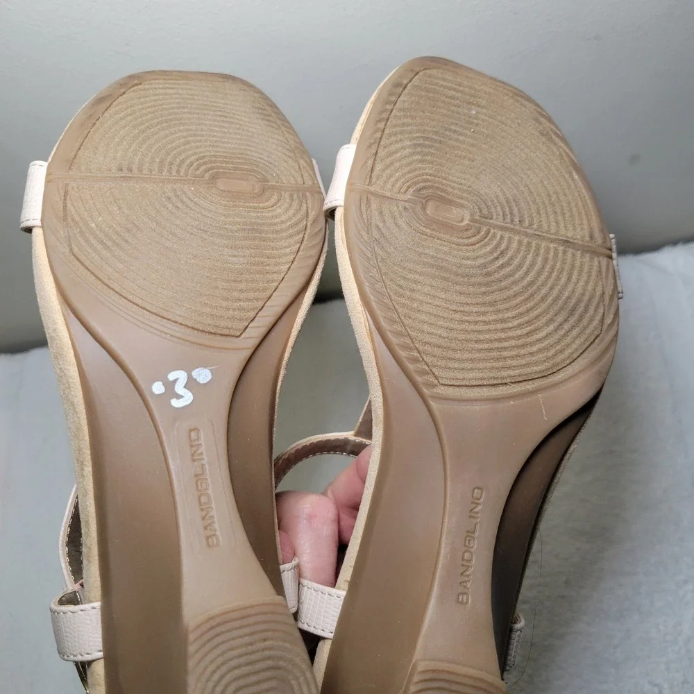 Bandolino Womens Beige Beaded T-Strap Wedge Sandals Snake Size 8.5M